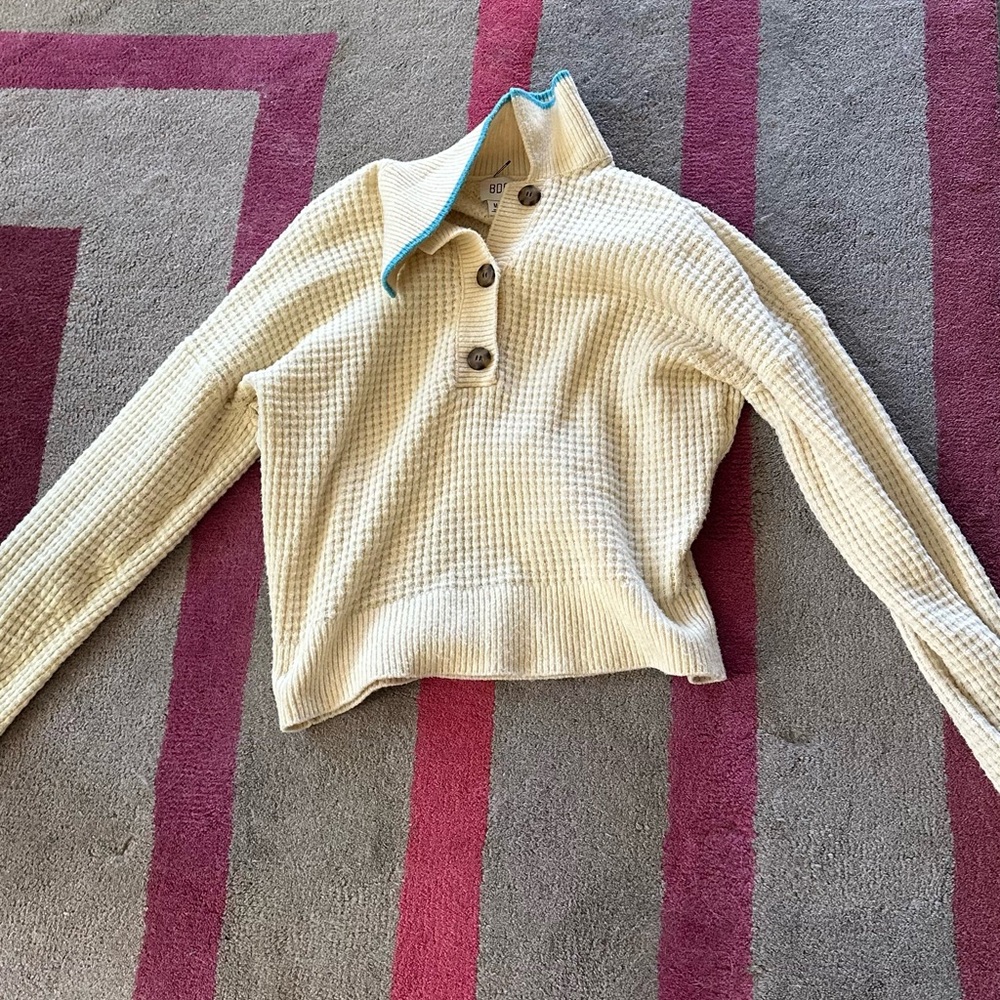 BDG Cream sweater